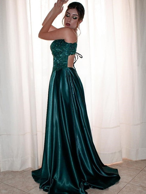 Vestidos de satén con escote en V, sin mangas y cola larga